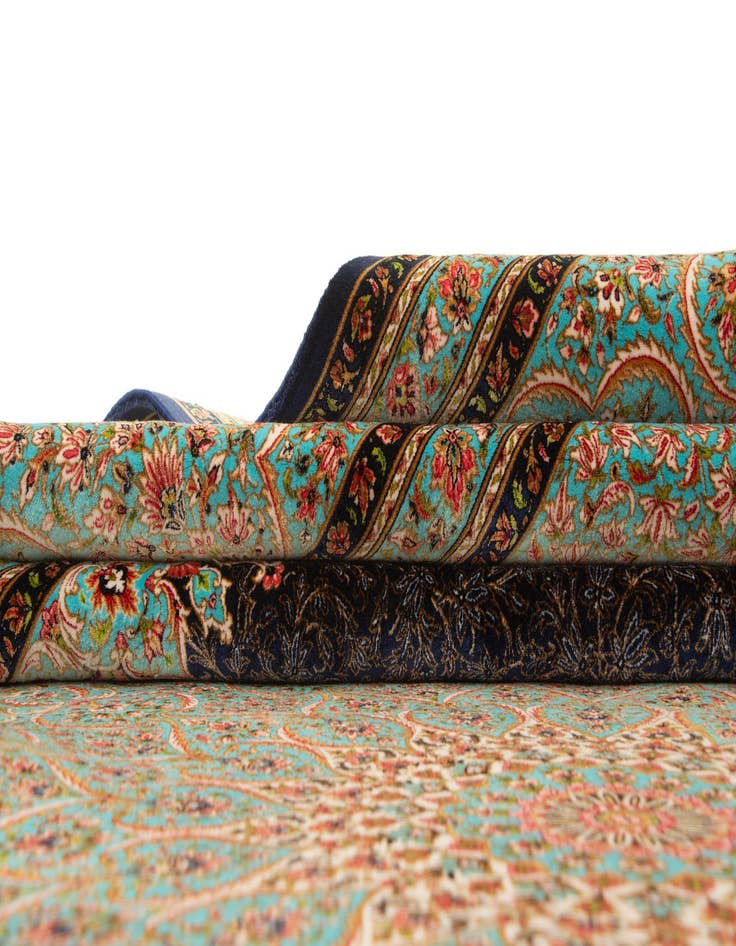 Detail image of 8' x 11' 4 Ghom Design Rug