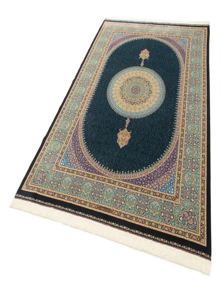 Detail image of 6' 6 x 9' 6 Ghom Design Rug