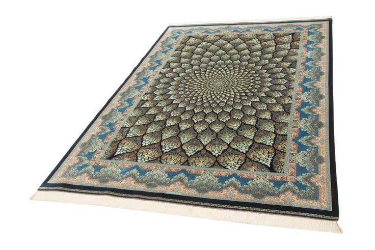 Detail image of 6' 6 x 9' 9 Ghom Design Rug