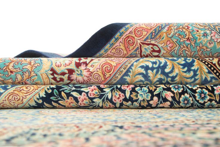Detail image of 6' 6 x 9' 8 Ghom Design Rug