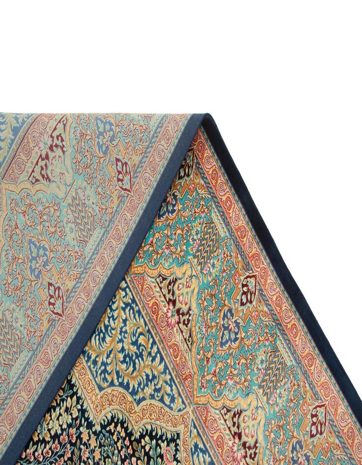 Detail image of 6' 6 x 9' 8 Ghom Design Rug