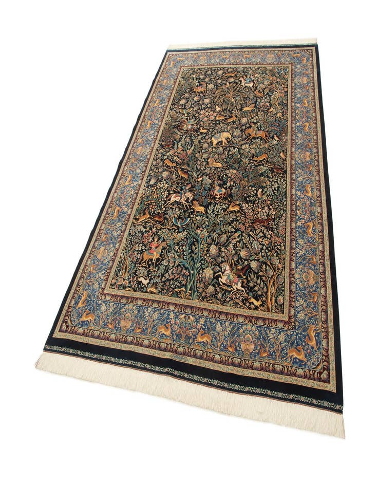 Detail image of 6' 6 x 9' 6 Ghom Design Rug