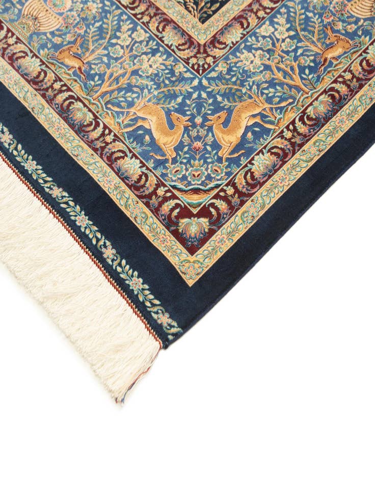 Detail image of 6' 6 x 9' 6 Ghom Design Rug