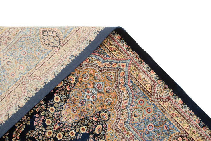 Detail image of 6' 6 x 9' 7 Ghom Design Rug