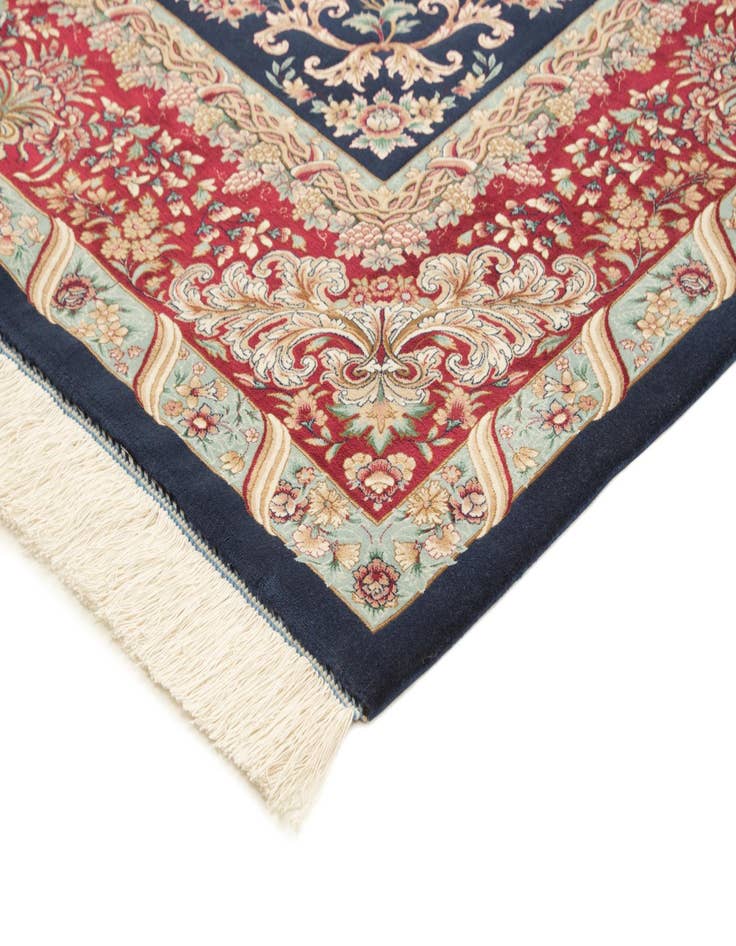 Detail image of 6' 6 x 9' 7 Ghom Design Rug