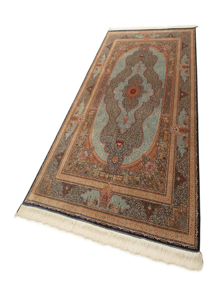 Detail image of 6' 4 x 9' 11 Ghom Design Rug