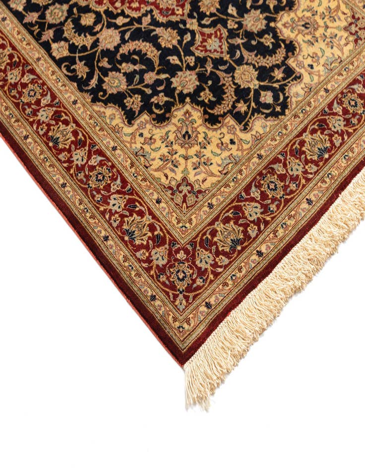 Detail image of 2' 7 x 4' Ghom Silk Rug