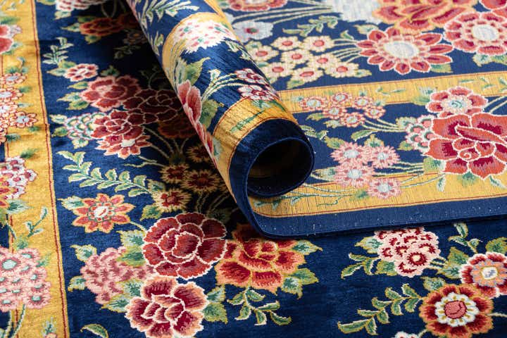 3' 3 x 5' 1 Ghom Silk Rug