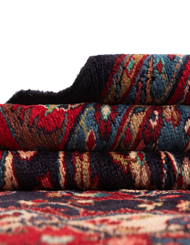 Detail image of 7' 3 x 9' 11 Hamedan Wool Rug