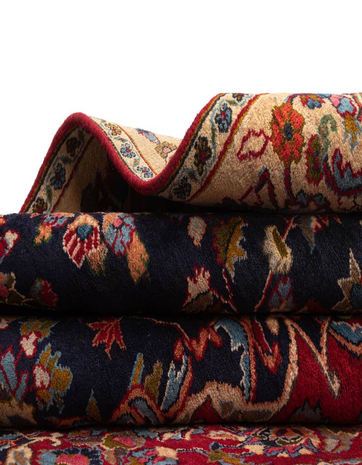 Detail image of 6' 11 x 10' Hamedan Wool Rug