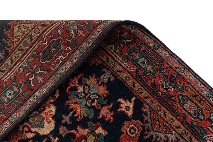 5' 7 x 8' 1 Heriz Rug