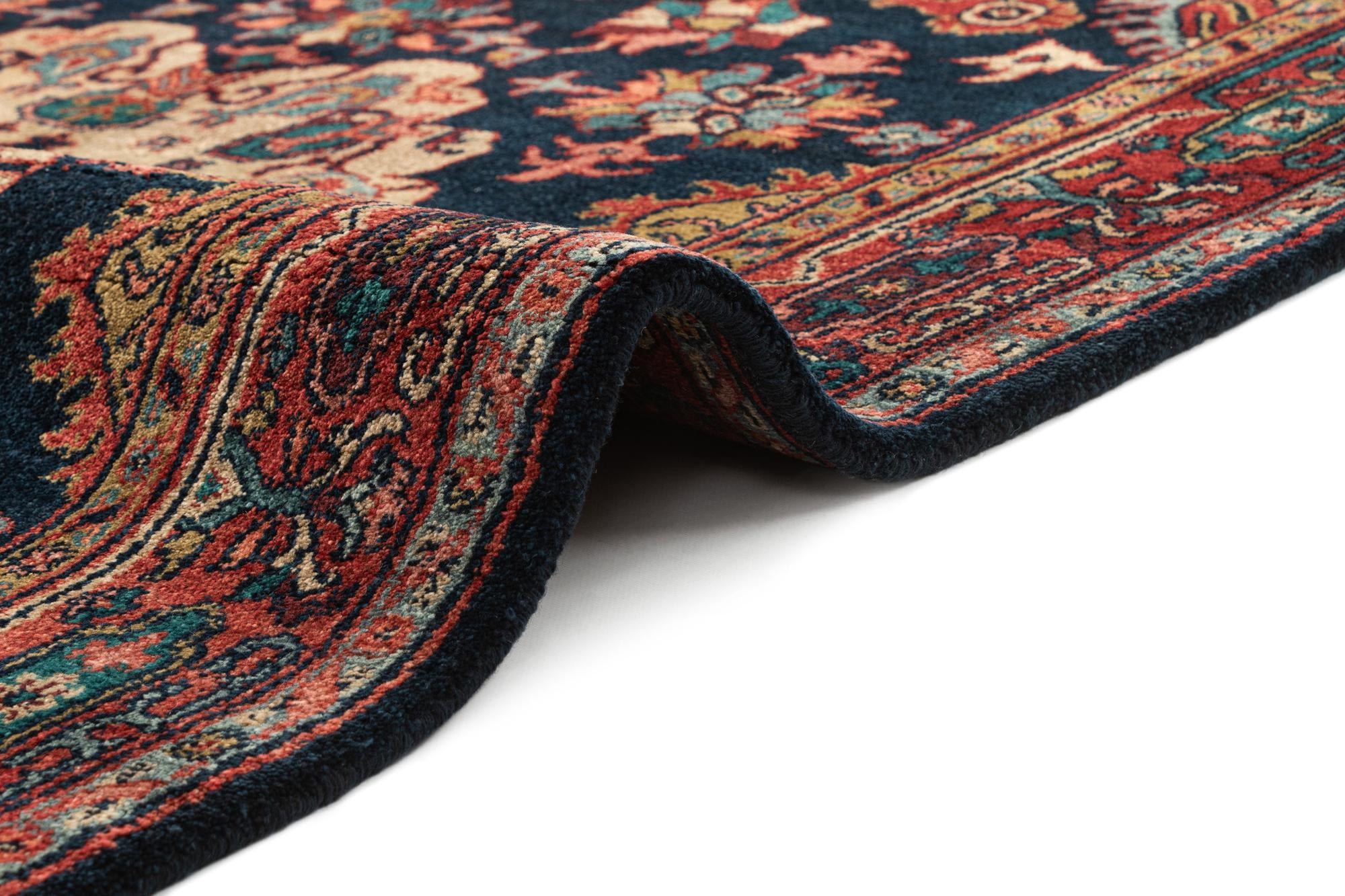 5' 7 x 8' 1 Heriz Rug