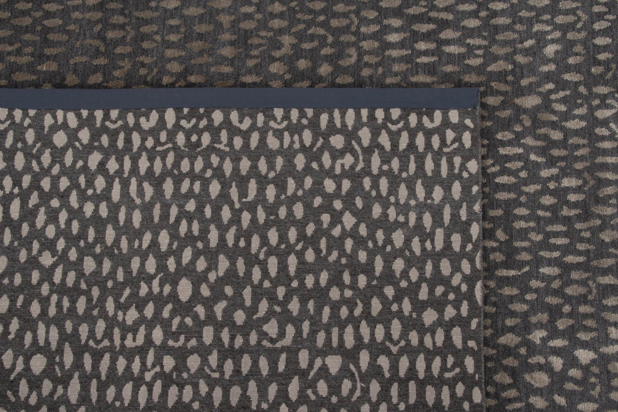 8' 7 x 12' Himalaya Rug