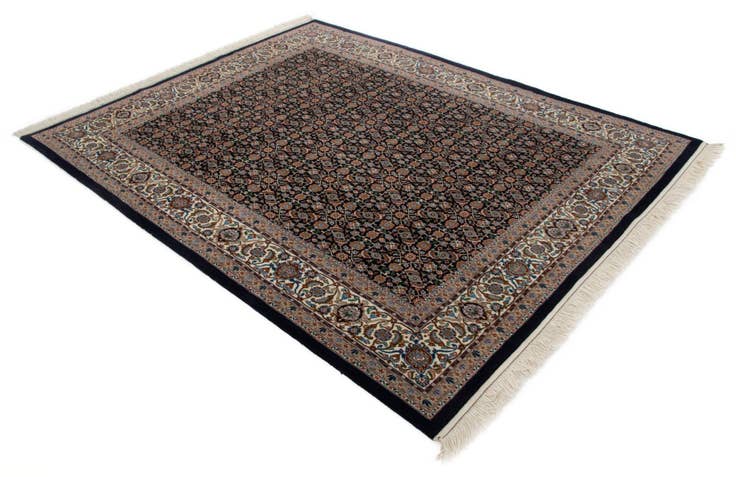 Detail image of 6' 9 x 9' Indo Herati Wool Rug