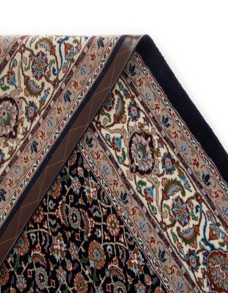 Detail image of 6' 9 x 9' Indo Herati Wool Rug