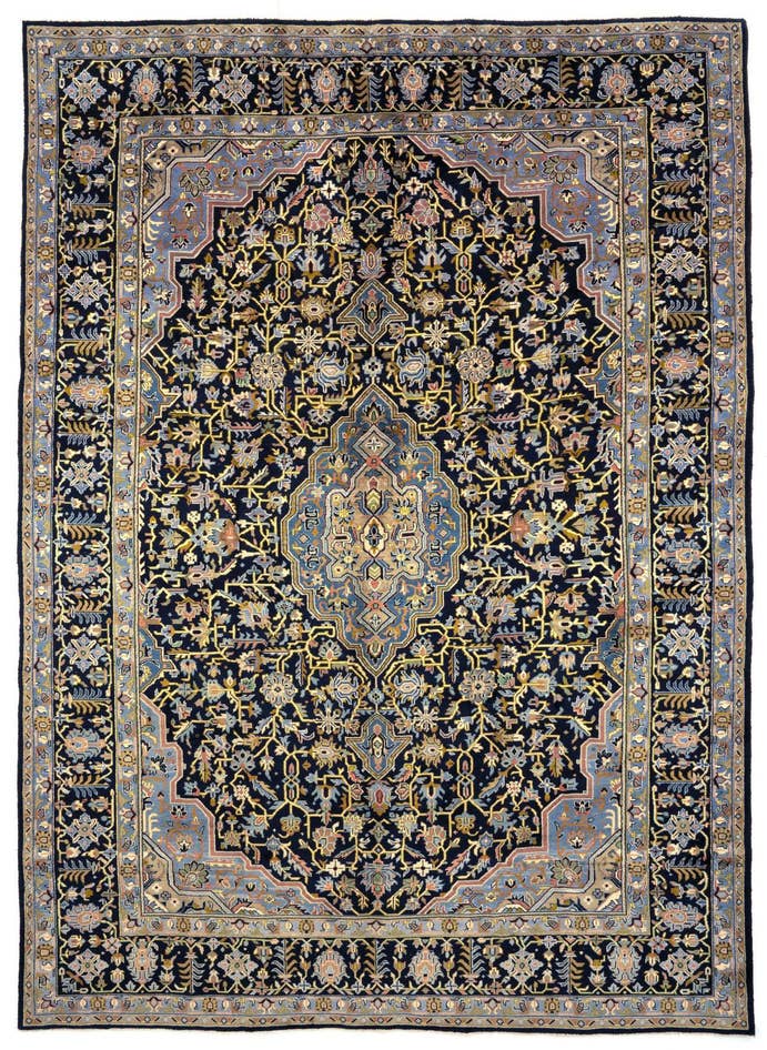 Detail image of 9' 8 x 13' 2 Isfahan Wool Rug