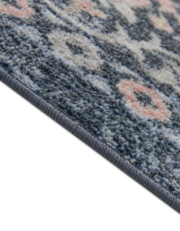Detail image of 7' 9 x 9' 10 Kamala Washable Rug