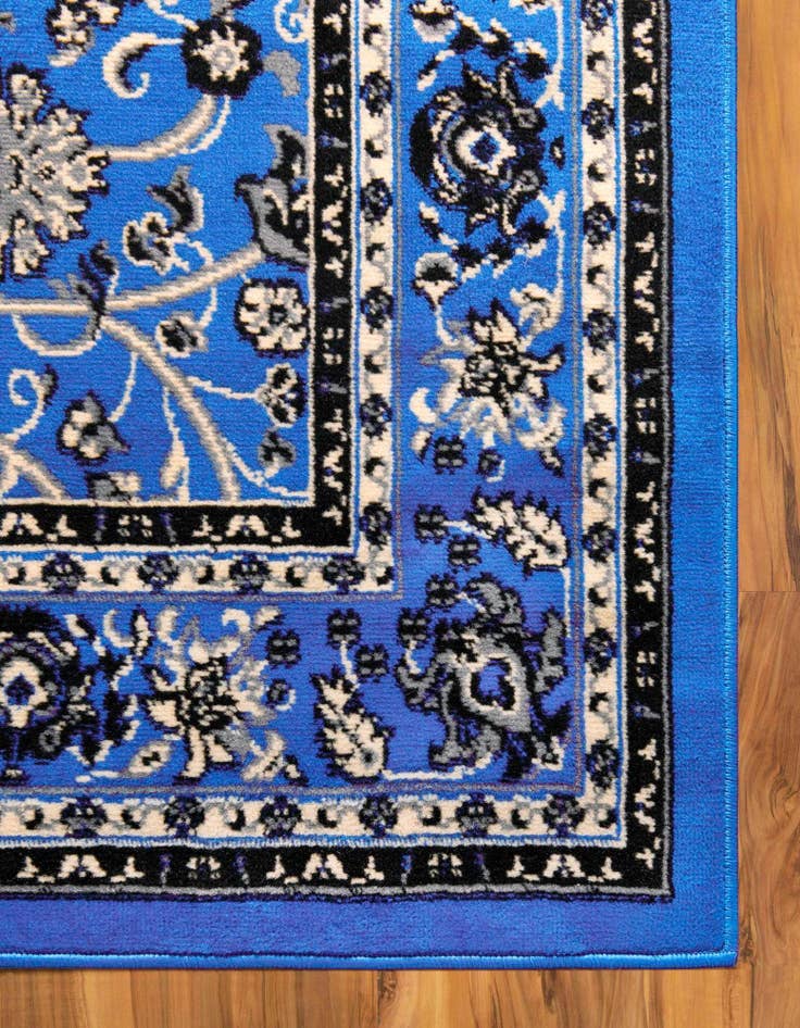 Detail image of 6' x 9' Kashan Design Rug
