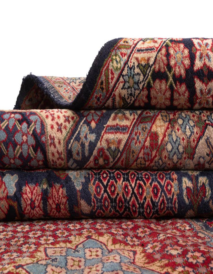 Detail image of 9' 6 x 13' 1 Kashan Wool Rug