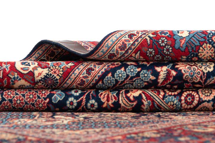 4' 6 x 6' 10 Kashan Wool Rug
