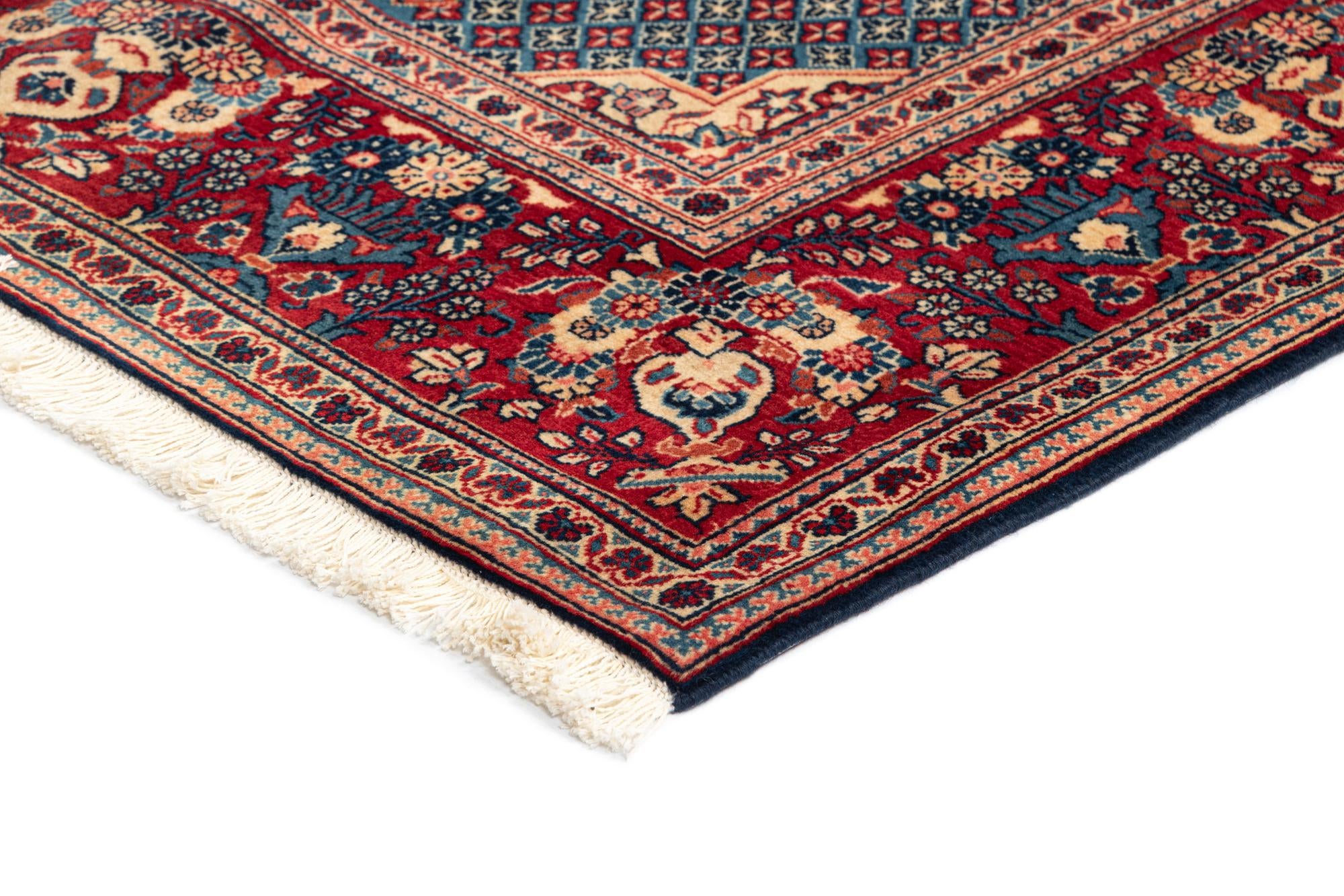 4' 4 x 6' 10 Kashan Wool Rug