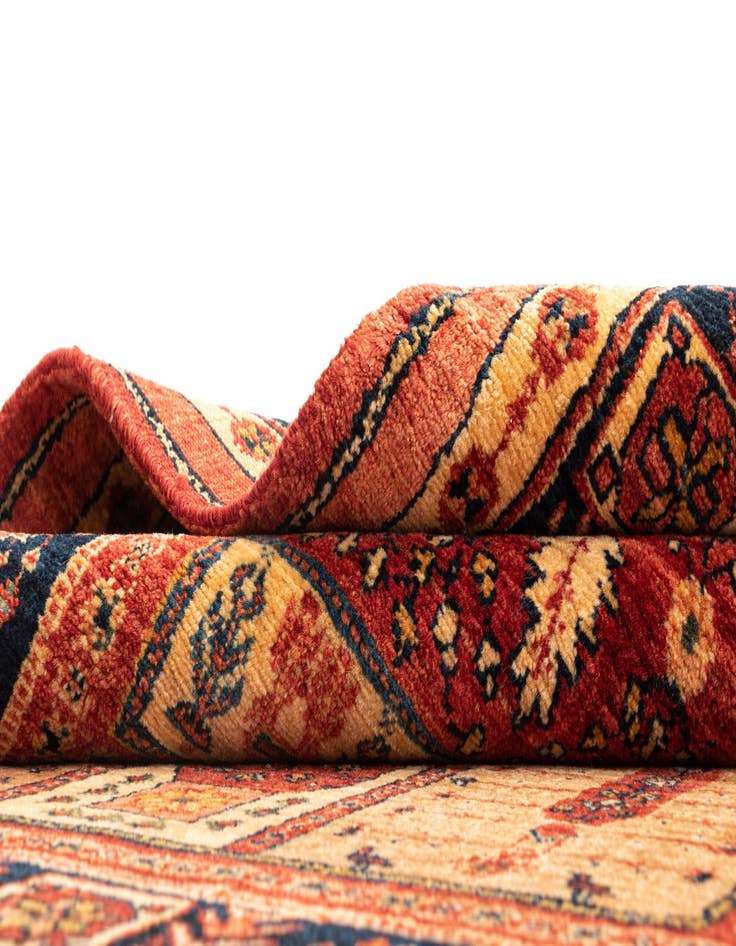 Detail image of 3' 5 x 5' 7 Kashkuli Wool Rug