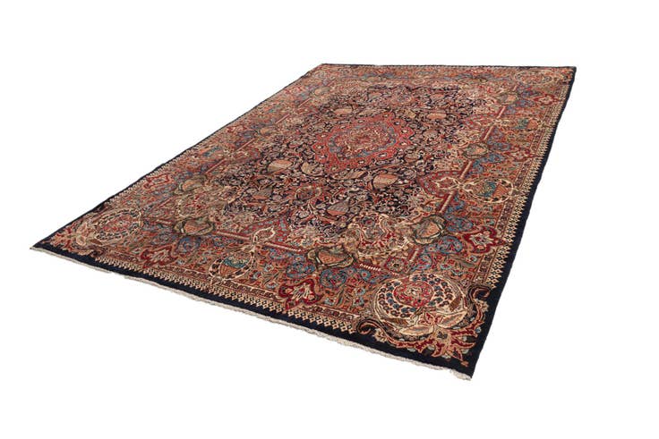 Detail image of 9' 8 x 13' 6 Kashmar Wool Rug