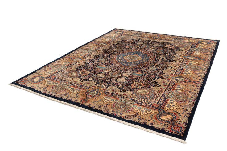 Detail image of 9' 8 x 12' 4 Kashmar Wool Rug