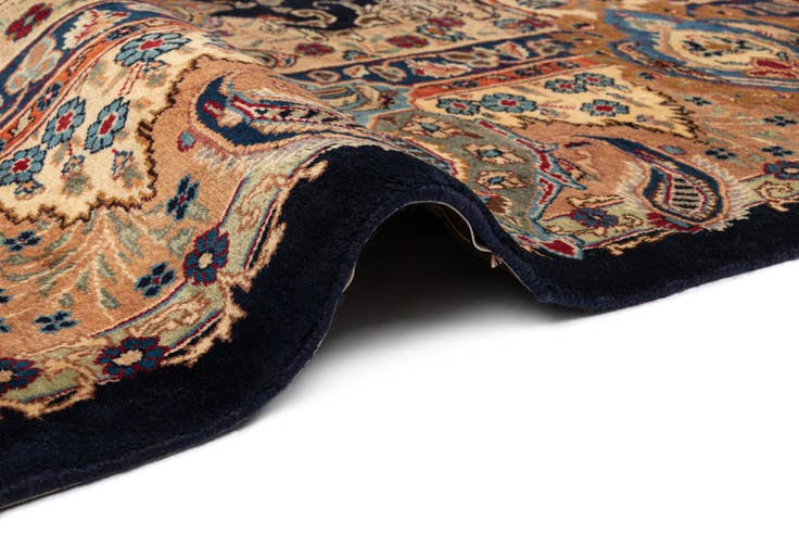 Detail image of 9' 8 x 12' 4 Kashmar Wool Rug