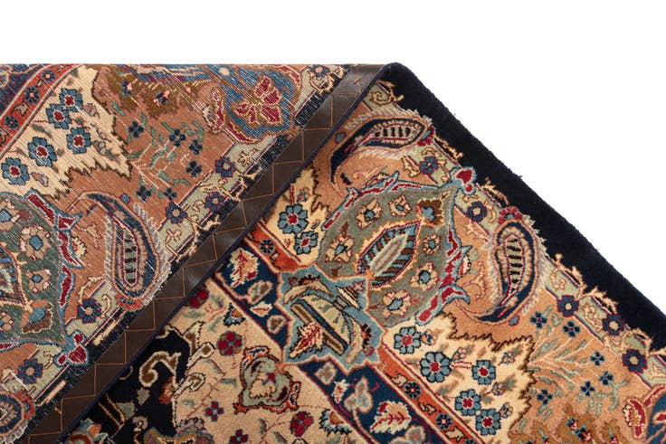 Detail image of 9' 8 x 12' 4 Kashmar Wool Rug