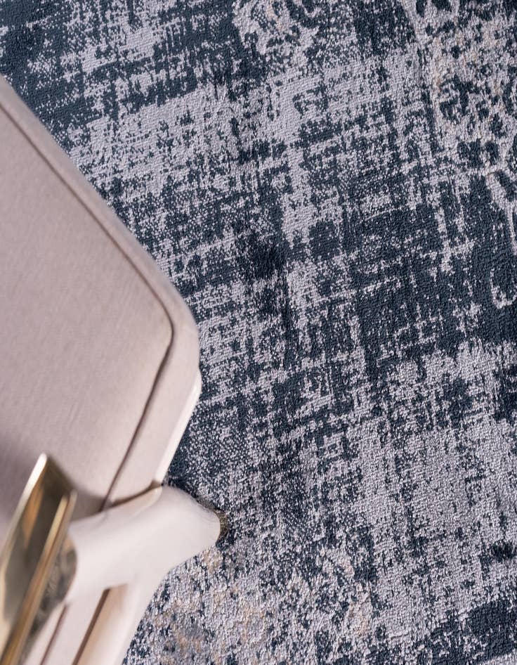 Detail image of 5' 3 x 8' Legacy Rug