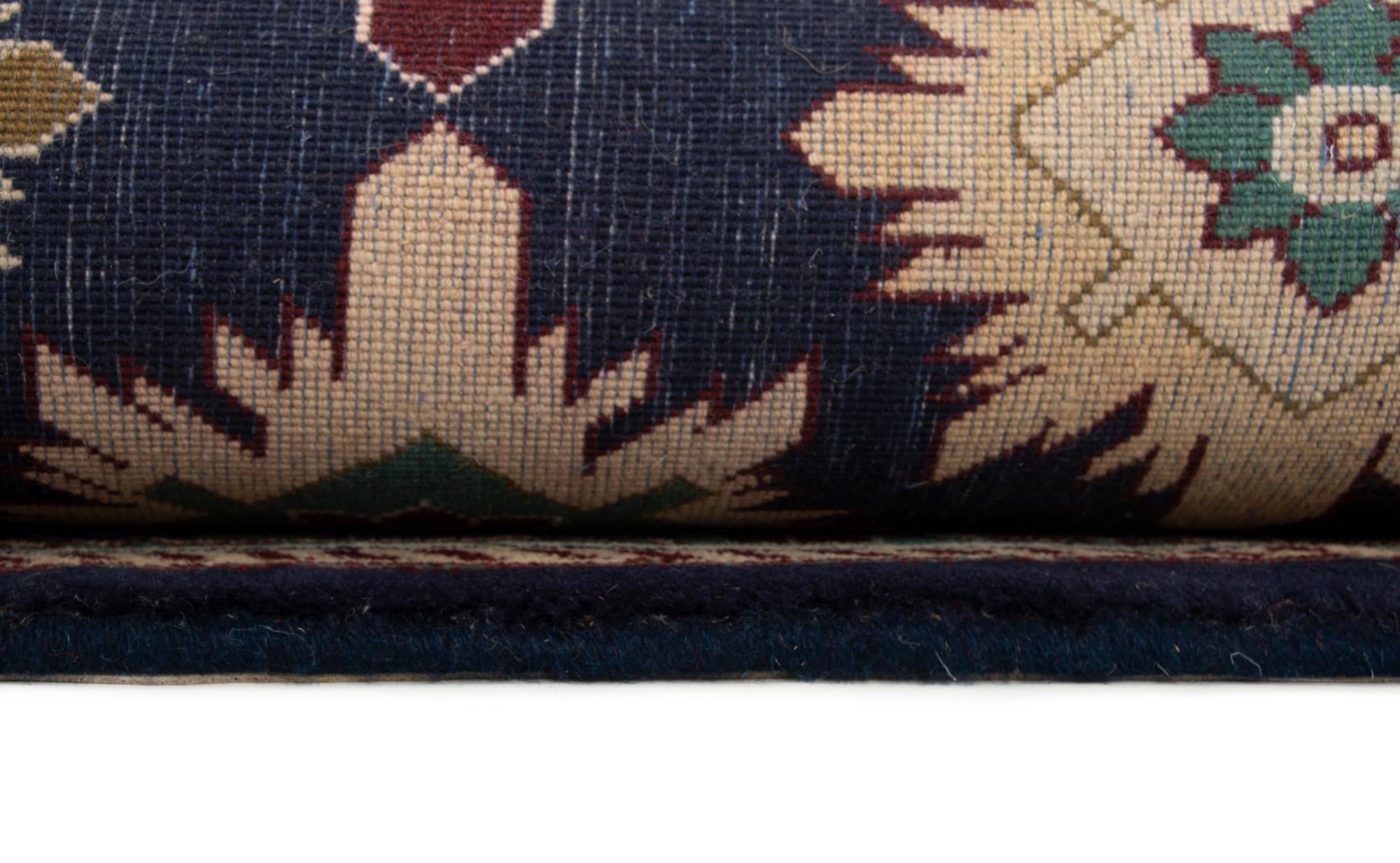 8' 1 x 10' 11 Hand Knotted Lesghi Wool Rug