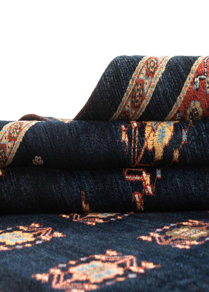 7' 10 x 9' 9 Hand Knotted Luribaft Rug