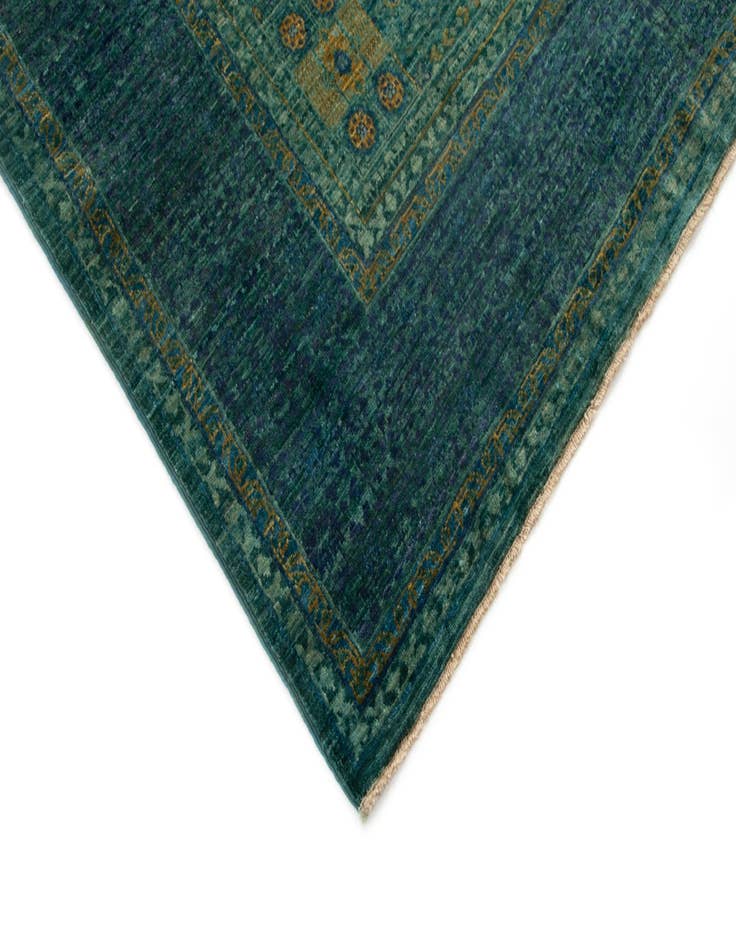 Detail image of 4' 11 x 6' 6 Mamluk Wool Rug