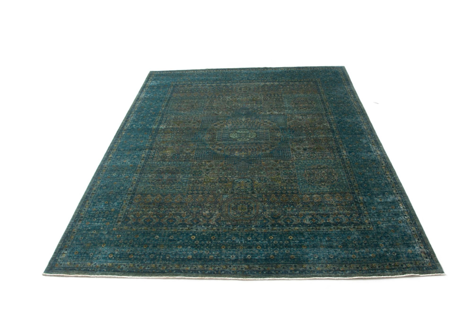8' x 9' 11 Hand Knotted Mamluk Rug