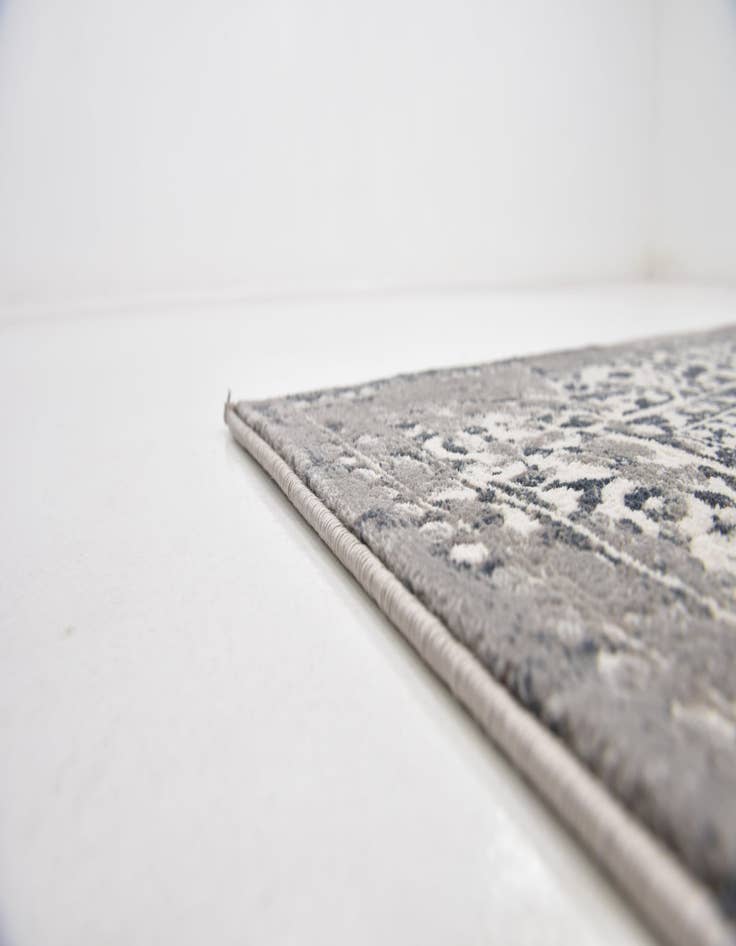Detail image of 5' x 8' 2 Modern Classical Rug