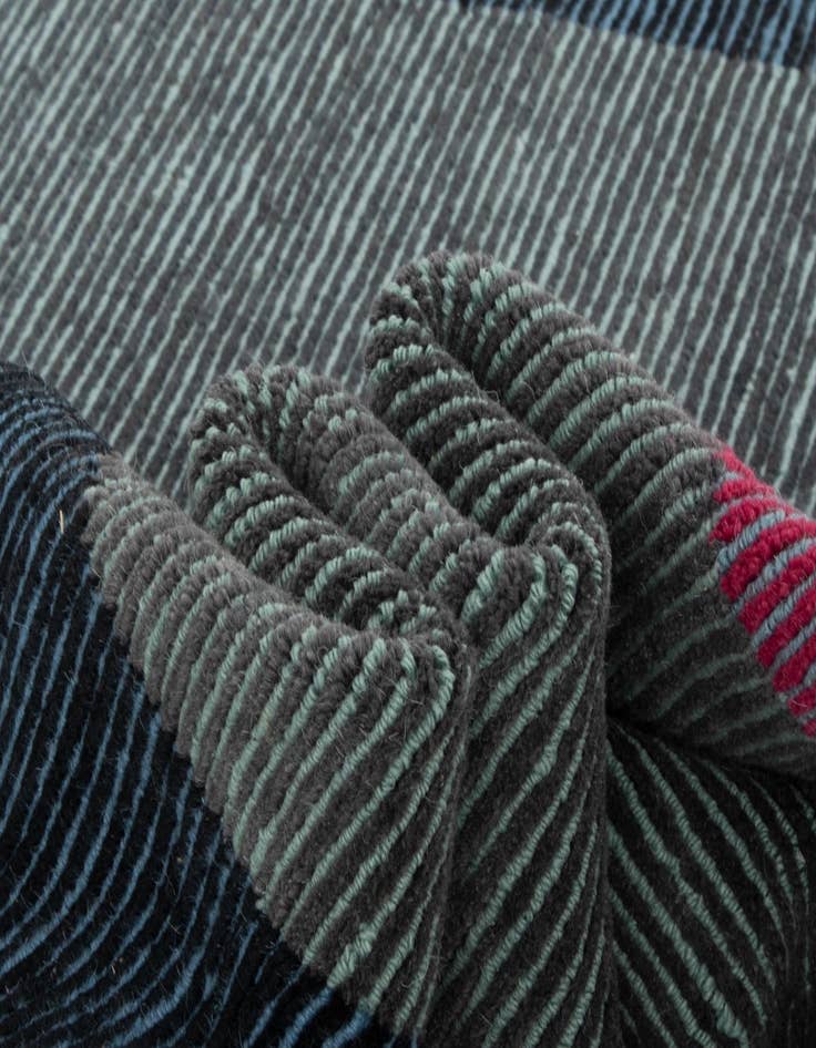 Detail image of 6' 1 x 8' 3  Hand Knotted Modern Farona Wool Rug