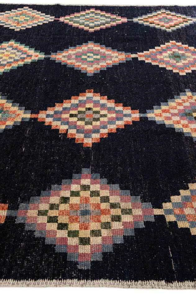 Detail image of 8' 5 x 10' 3 Hand Knotted Moroccan Wool Rug
