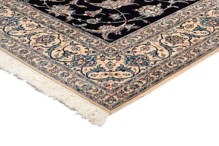 7' 1 x 10' 5 Nain Rug
