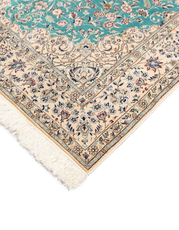 Detail image of 4' 9 x 7' 8 Nain Rug