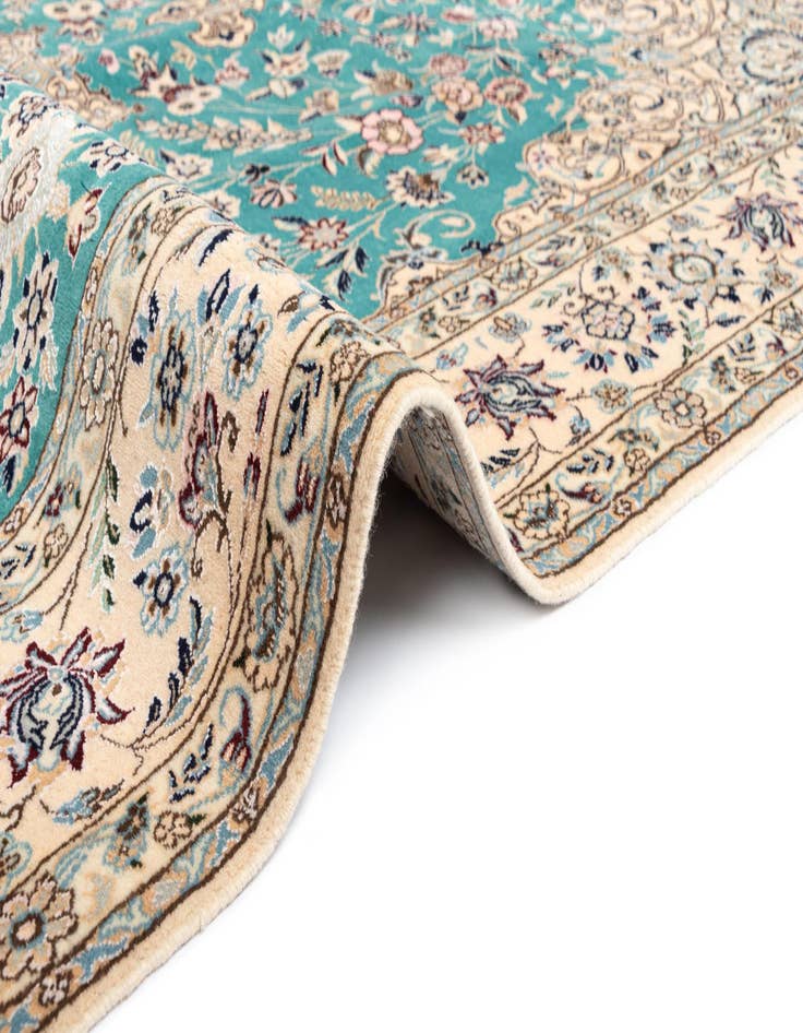 Detail image of 4' 9 x 7' 8 Nain Rug