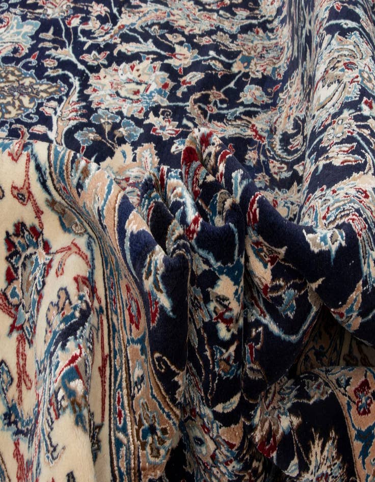 Detail image of 7' 1 x 11' 6  Hand Knotted Nain Persian Rug