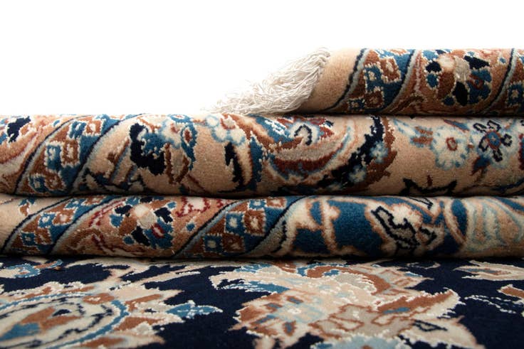 Detail image of 10' 4 x 14' 1 Hand Knotted Nain Persian Rug