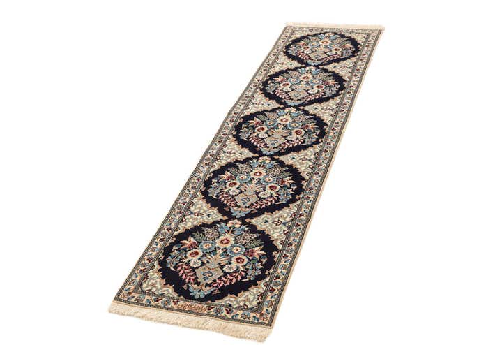 1' 9 x 7' Hand Knotted Nain Rug