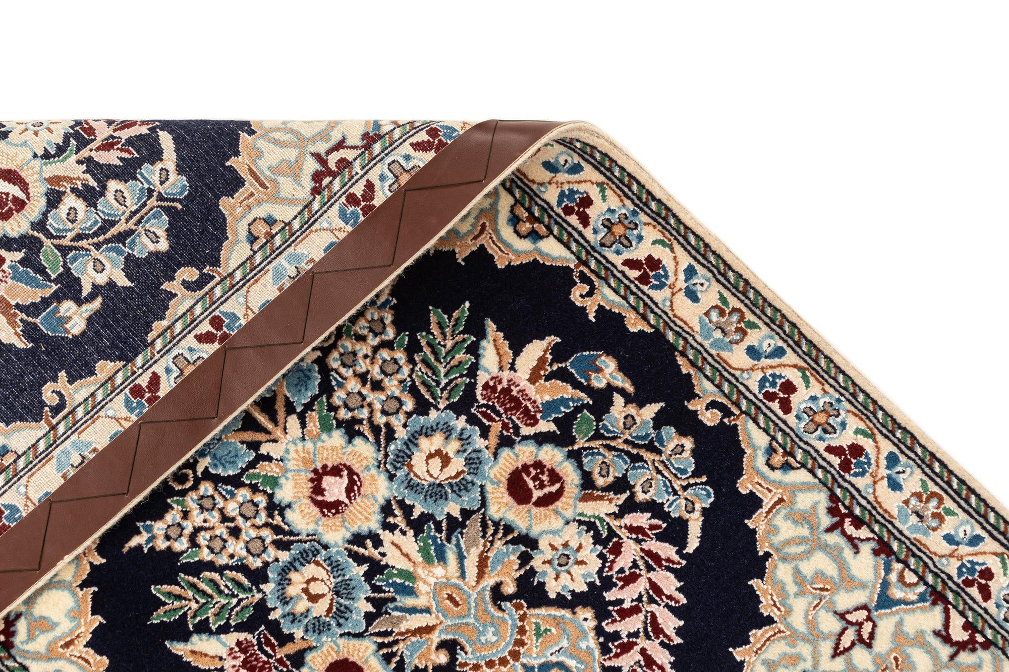 1' 9 x 7' Hand Knotted Nain Rug
