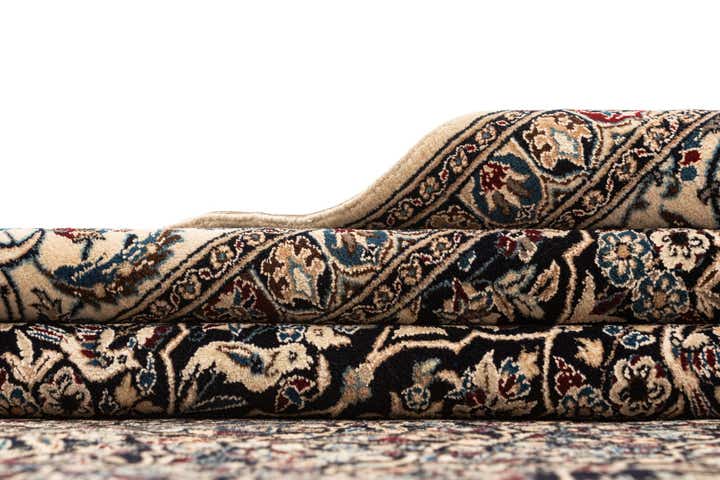 6' 8 x 9' 11 Hand Knotted Nain Rug