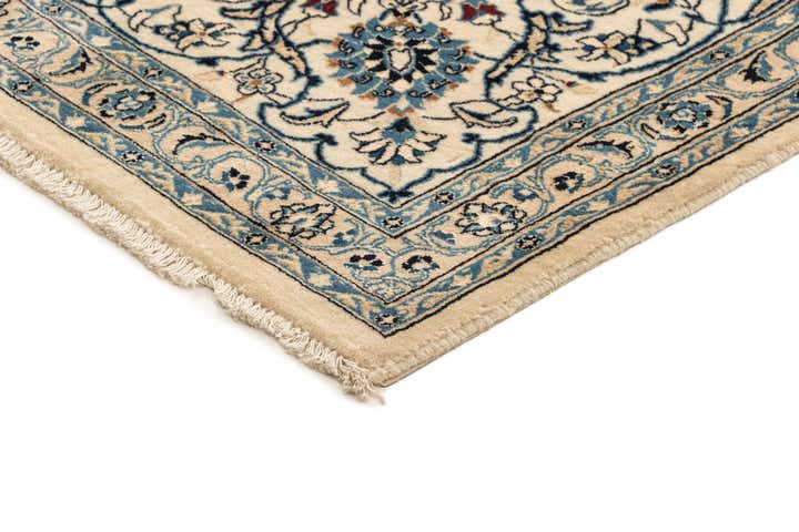 6' 6 x 9' 6 Hand Knotted Nain Rug
