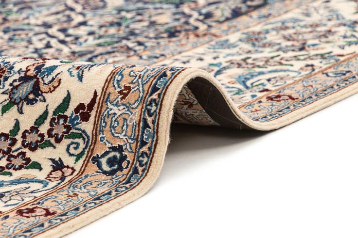 Detail image of 6' 8 x 9' 11 Hand Knotted Nain Rug