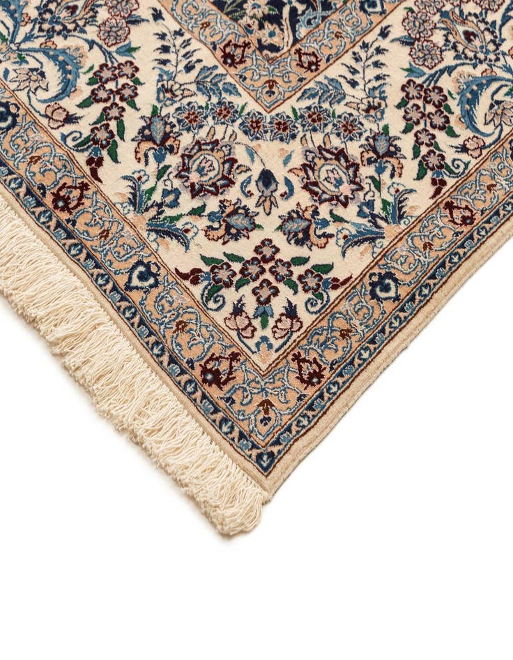 Detail image of 6' 8 x 9' 11  Hand Knotted Nain Rug