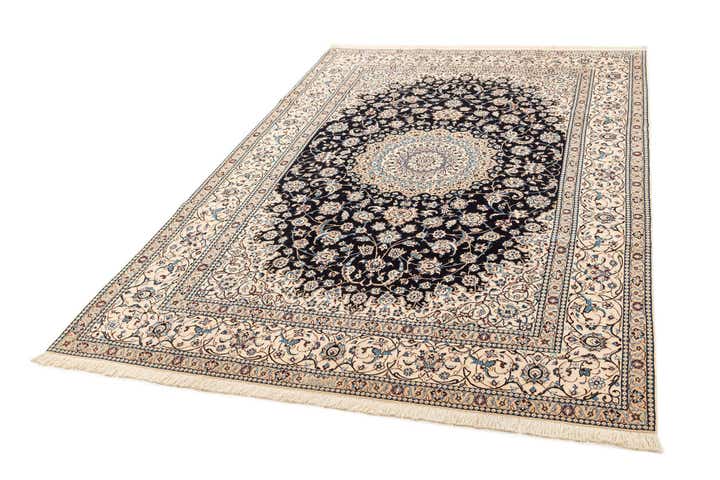 6' 8 x 10' 1 Hand Knotted Nain Rug